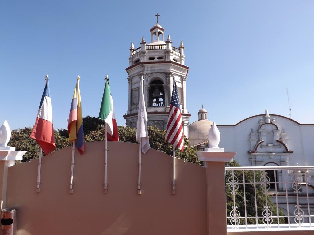 Hotel Colonial Trujillo Extérieur photo