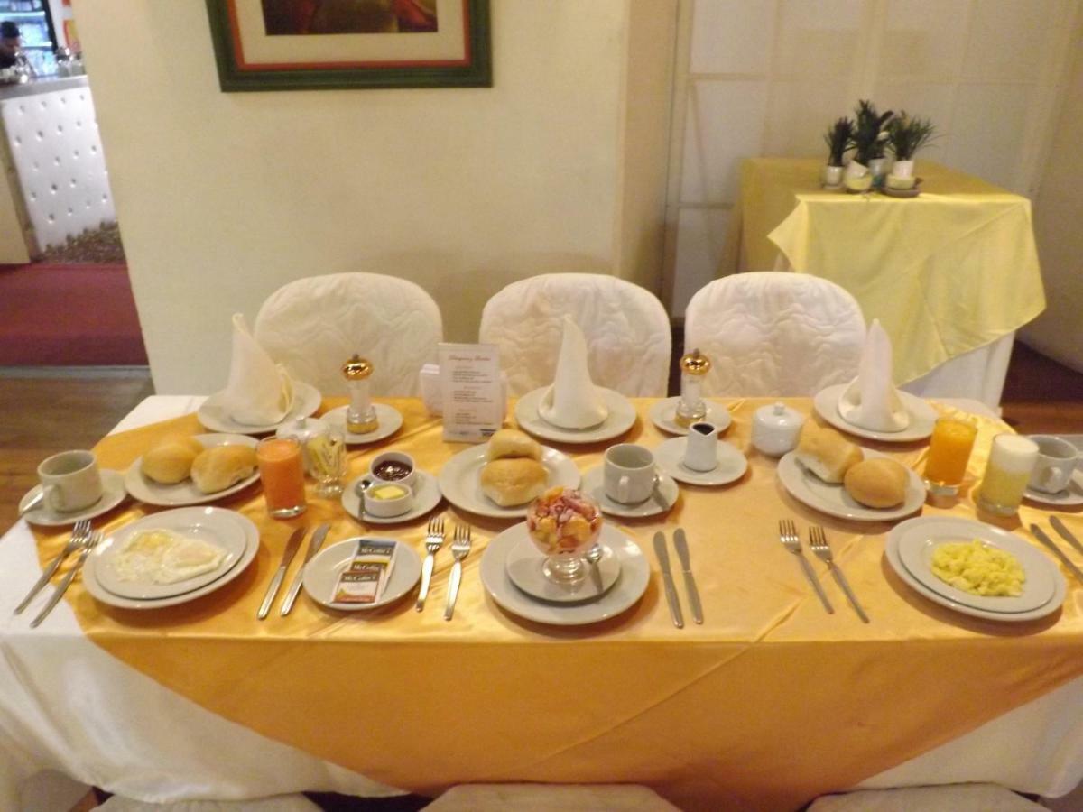 Hotel Colonial Trujillo Extérieur photo